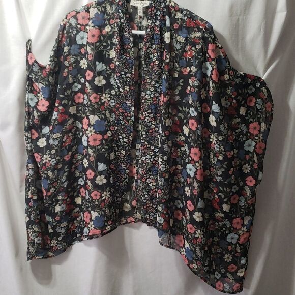 Jessica Simpson. Open Front Floral Kimono. Size OS - Picture 3 of 11
